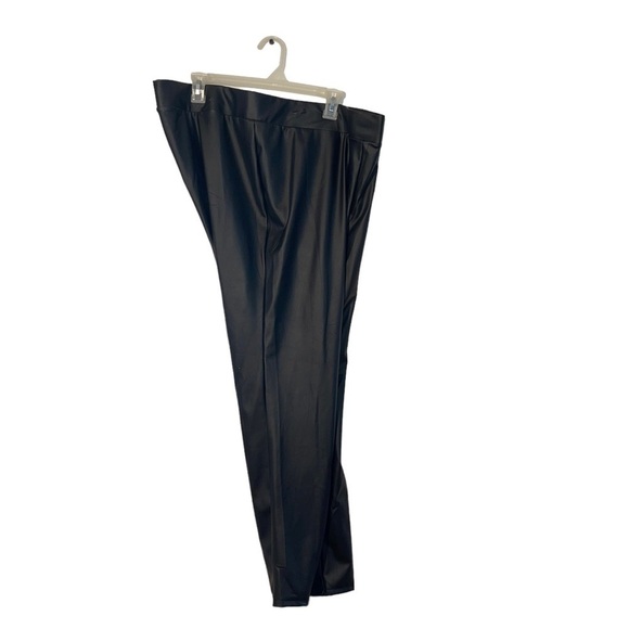 Torrid Platinum Black Faux Leather Leggings. Size 3 EUC - Picture 6 of 9
